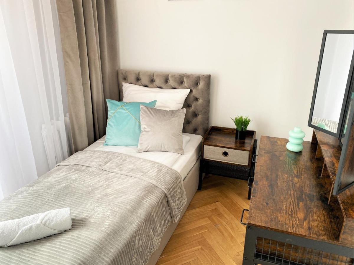 Apartament Ul. Botaniczna Мєлєц Екстер'єр фото